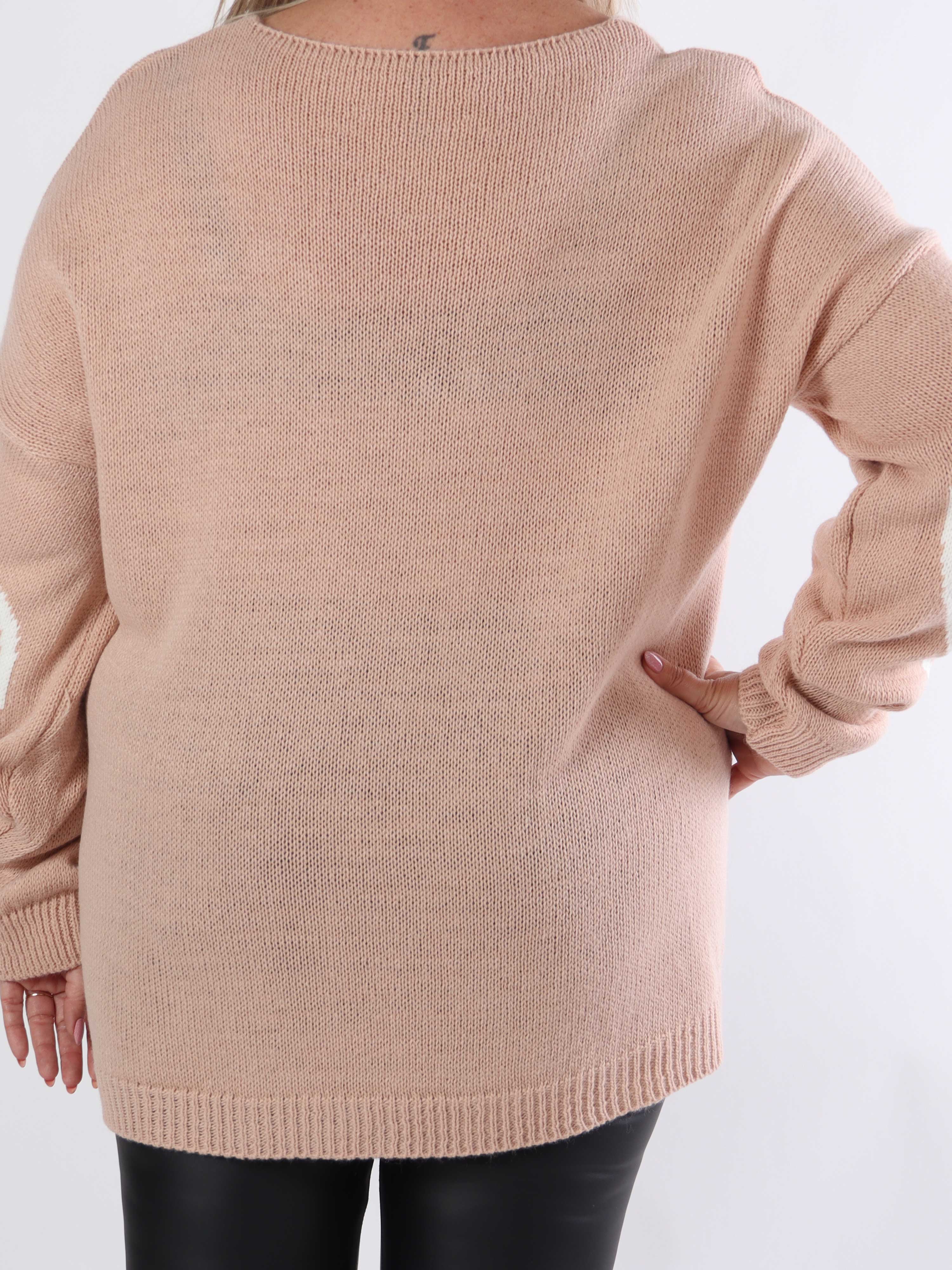 Lorena - Plus size stickad blus med stort hjärta